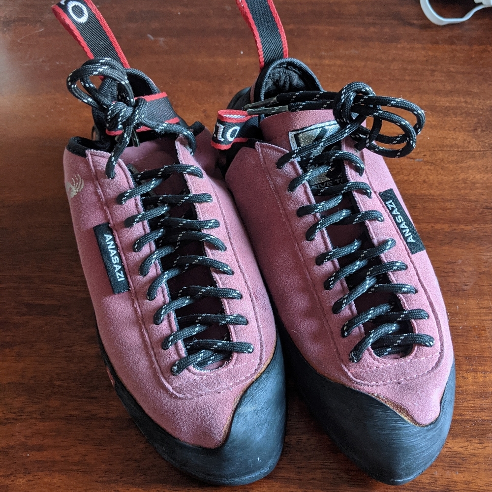 Adidas Five Ten Anasazi lace-up climbing shoes